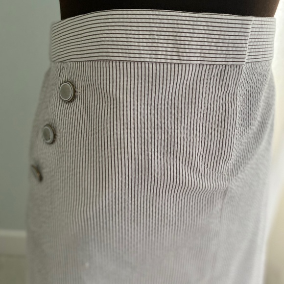 J. Crew mini skirt-brown/white seersucker-16” long, size 6. - Picture 2 of 6